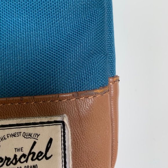 Herschel 13" Laptop/Tablet Sleeve - Picture 6 of 9